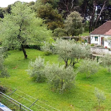 Holiday home 1 *