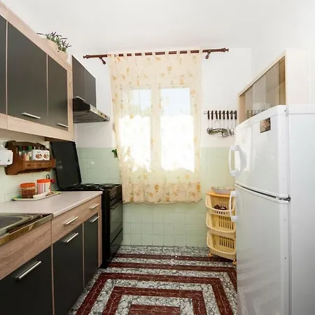 1 Zlarin