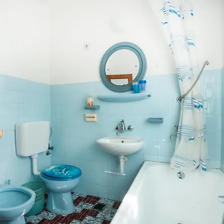 1 Holiday home *